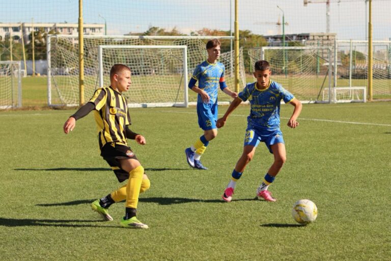 МАРИЦА ЗАГУБИ ОТ БОТЕВ В ЕЛИТНАТА ГРУПА U15