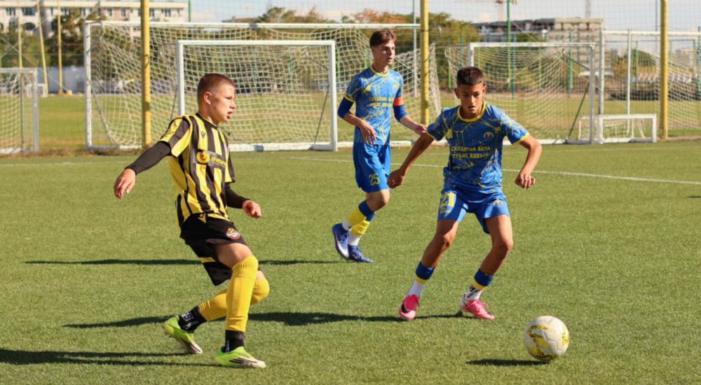 МАРИЦА ЗАГУБИ ОТ БОТЕВ В ЕЛИТНАТА ГРУПА U15