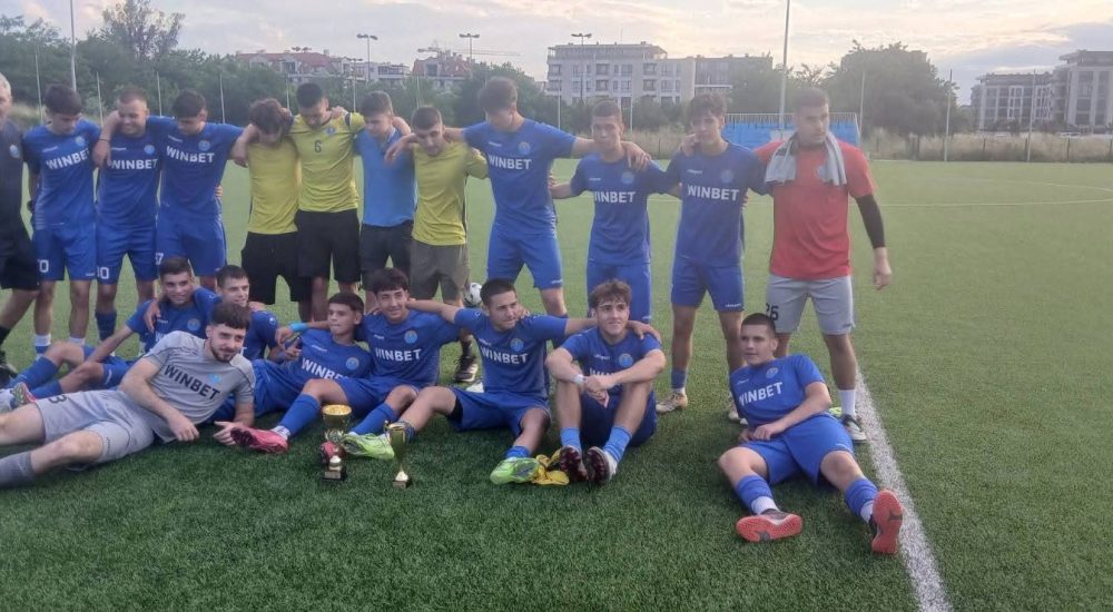 ЮНОШИТЕ НА МАРИЦА С ВТОРО МЯСТО ПРИ U19 И ТРЕТО В "А" ОФГ